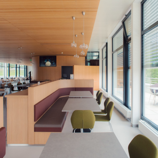 JLC CAFET 20MM 3 TABLES ET CINTRES